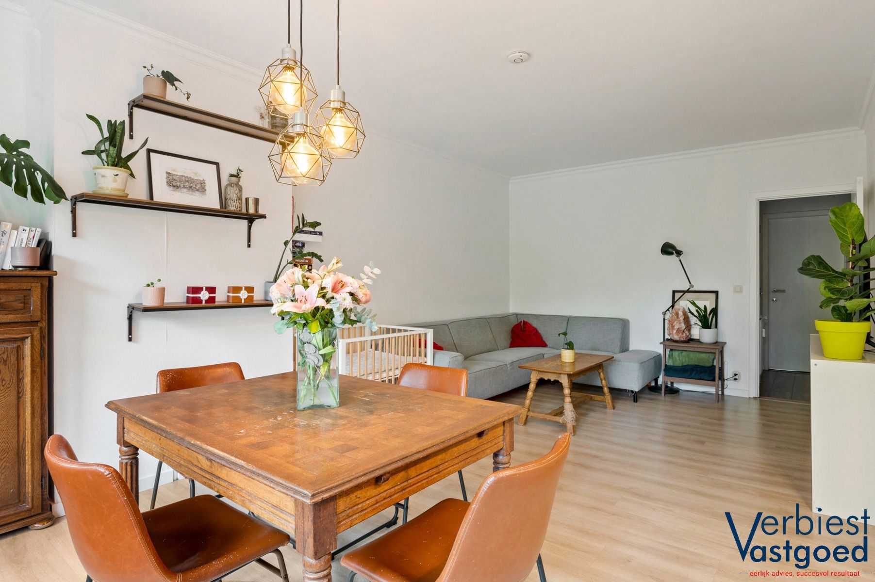 Energiezuinig appartement met garage in hartje Merksem. foto 3