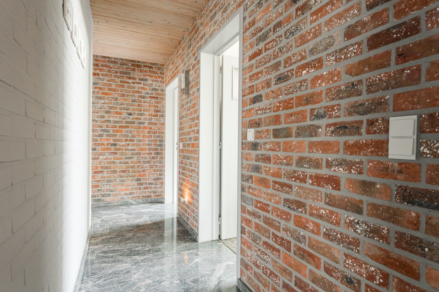 Gelijkvloerse 3 SLK woning op een mooi onderhoudsvriendelijk perceel foto 35