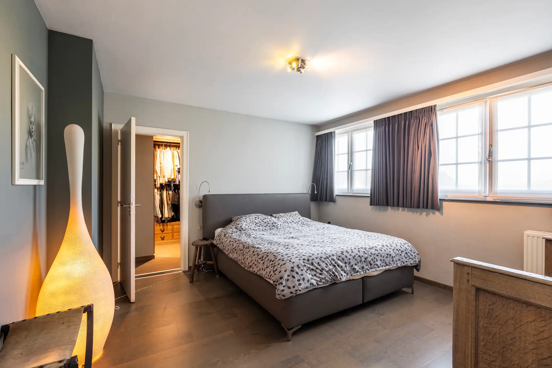 Charmante, gerenoveerde villa op 1.389 m² met open zicht foto 22