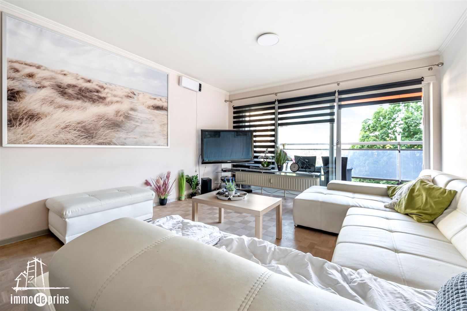 Goed onderhouden verhuurd appartement  met 2 slaapkamers foto 5