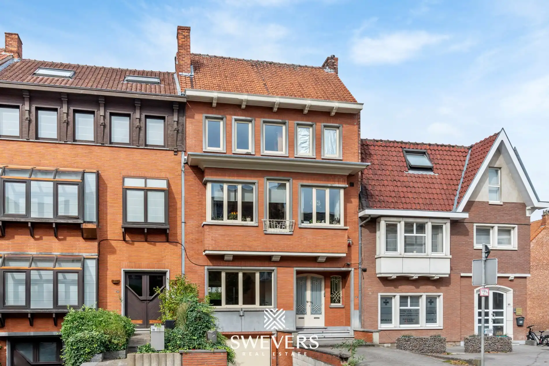 Stijlvol herenhuis met kantoorruimte en 3 slaapkamers in hartje Hasselt foto 34