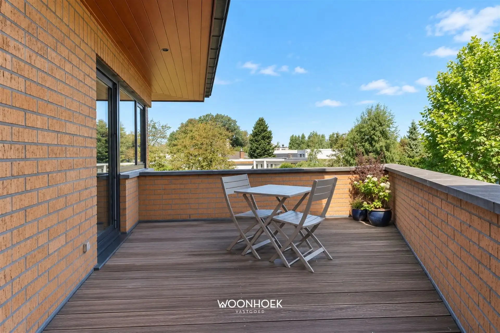 Instapklaar 2-slpk appartement met terras en staanplaats foto 9