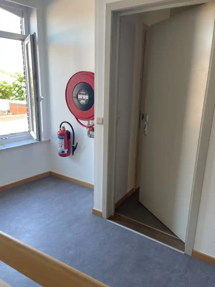 Gerenoveerd appartement te huur in Ruddervoorde foto 17