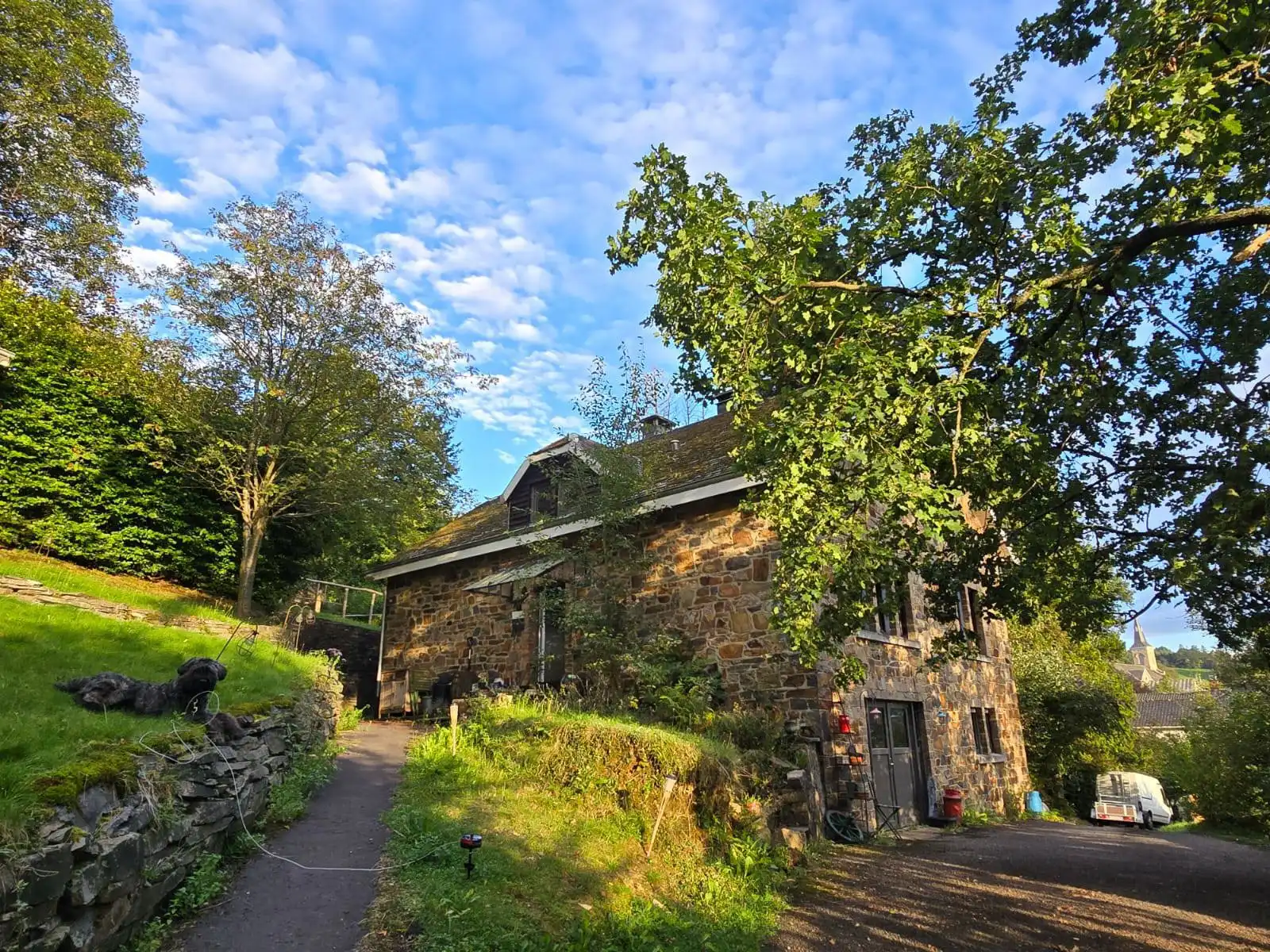 Hoofdfoto van de publicatie: Huis met vakantiewoning te koop in Vielsalm!