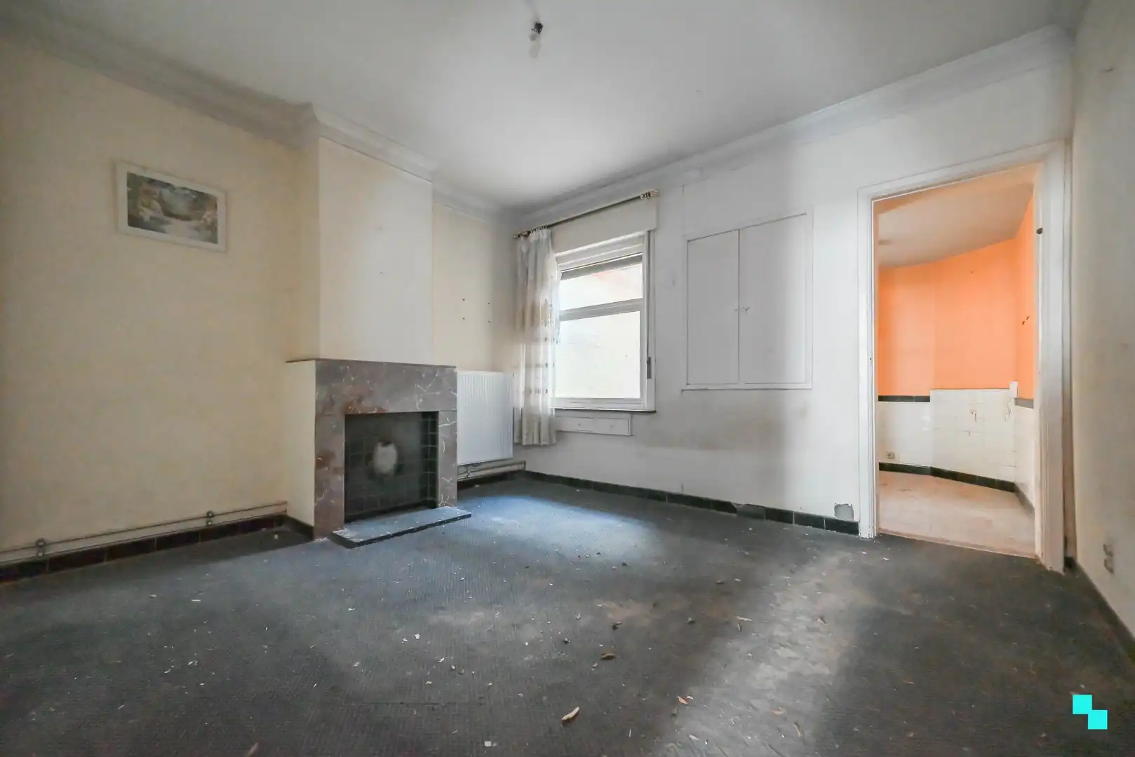 Verder op te frissen woning nabij centrum Izegem foto 7