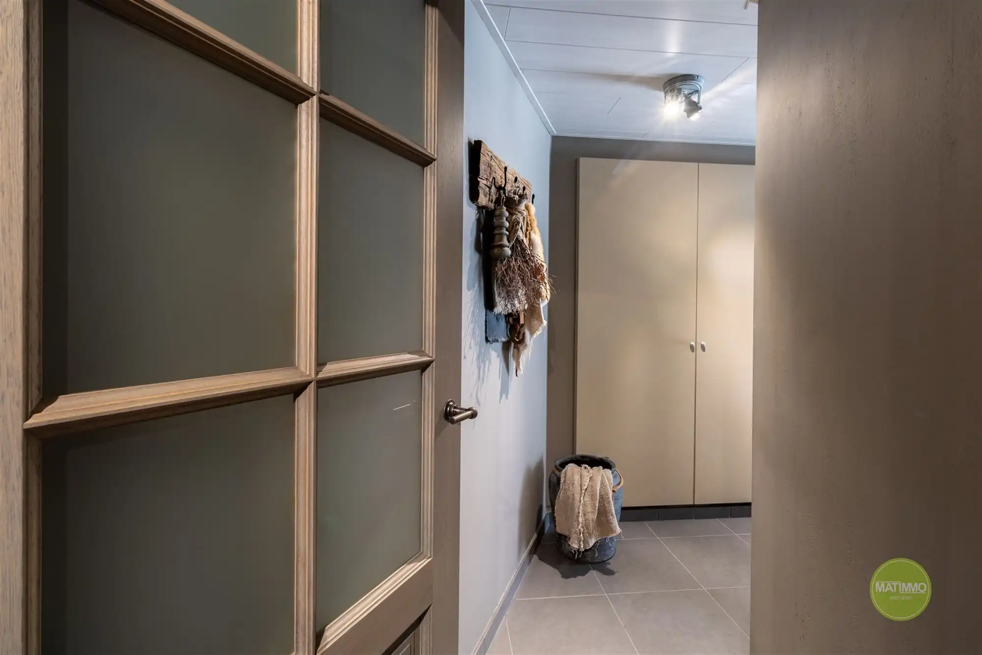 RUIM EN MODERN GELIJKVLOERS APPARTEMENT IN MEERHOUT  foto 15