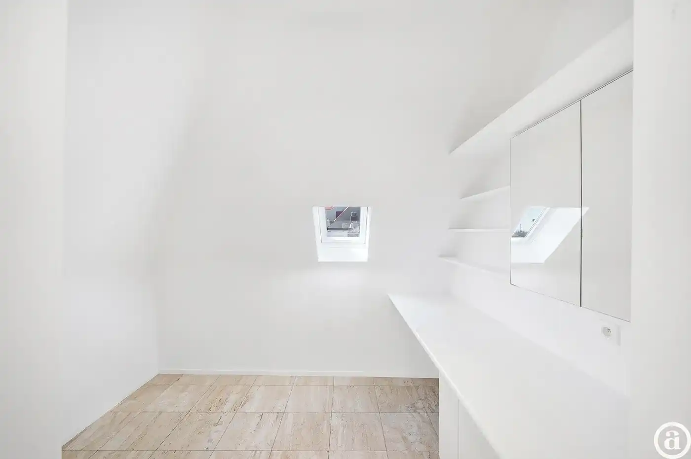 Ruim duplexappartement met 4 slaapkamers en zonneterras.  foto 17