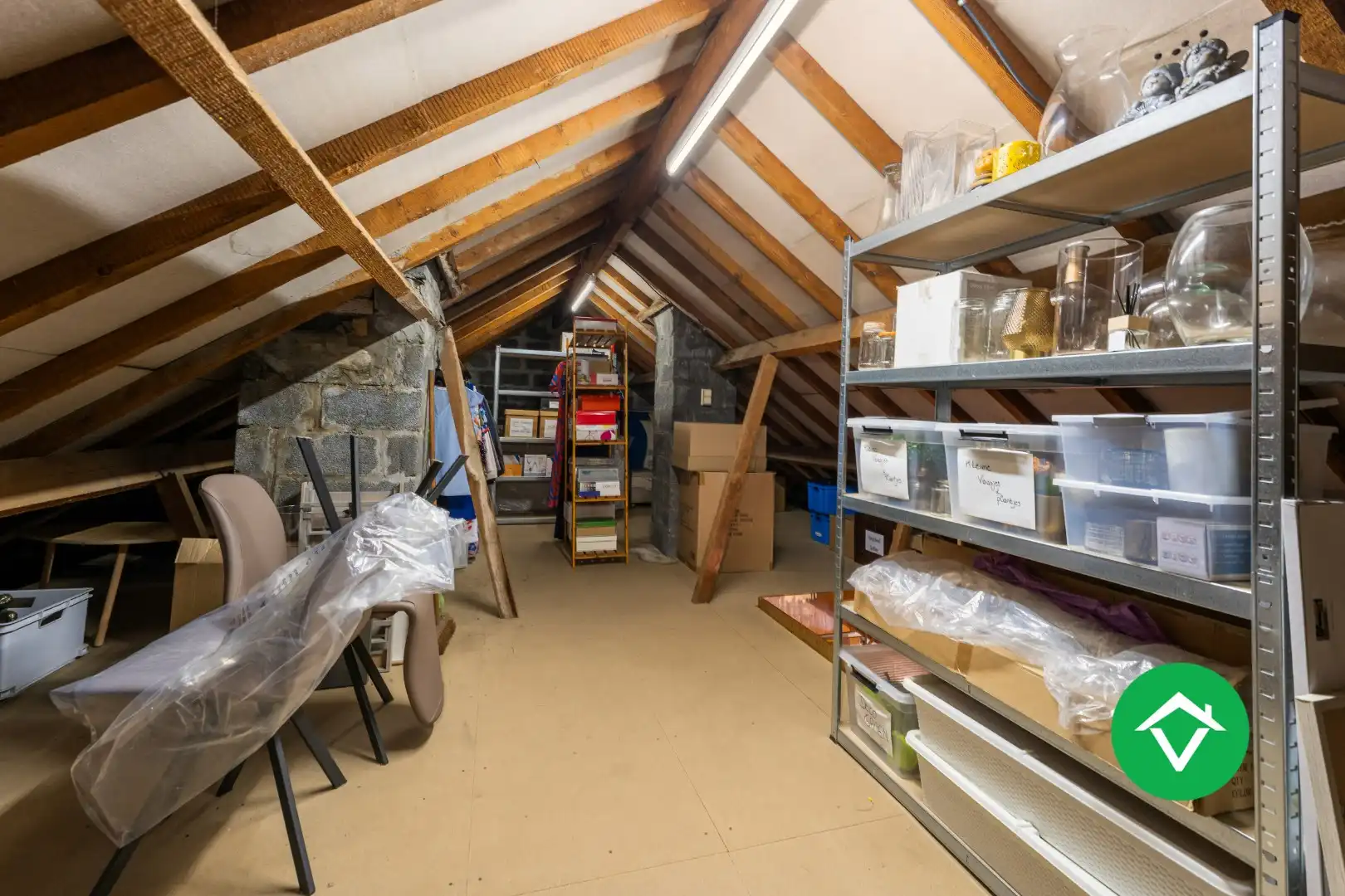 Instapklare woning met 3 slaapkamers en garage te Koekelare foto 16