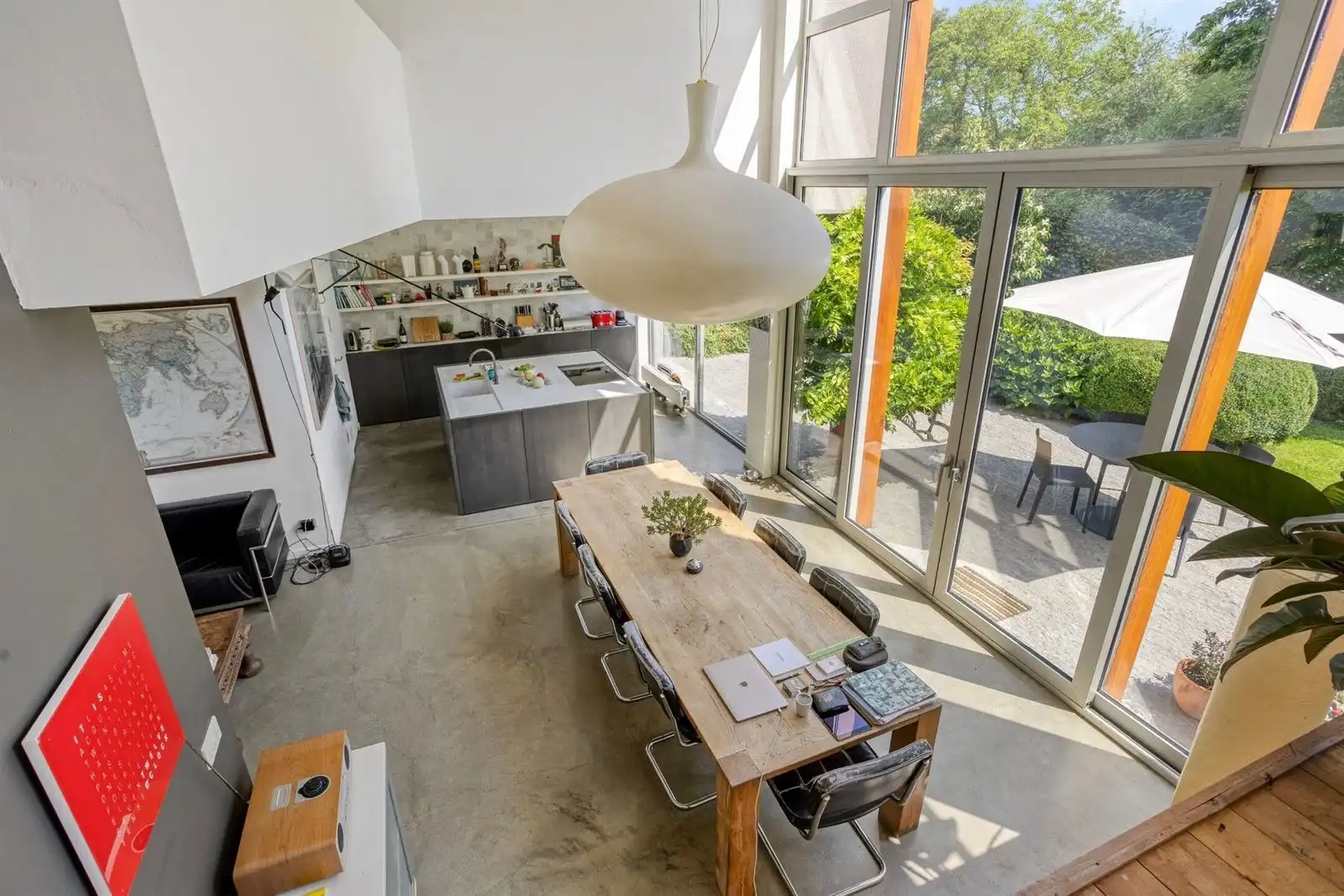 Architecturale woning met open zicht, privacy en uitzonderlijke lichtinval nabij het Hallerbos foto 3