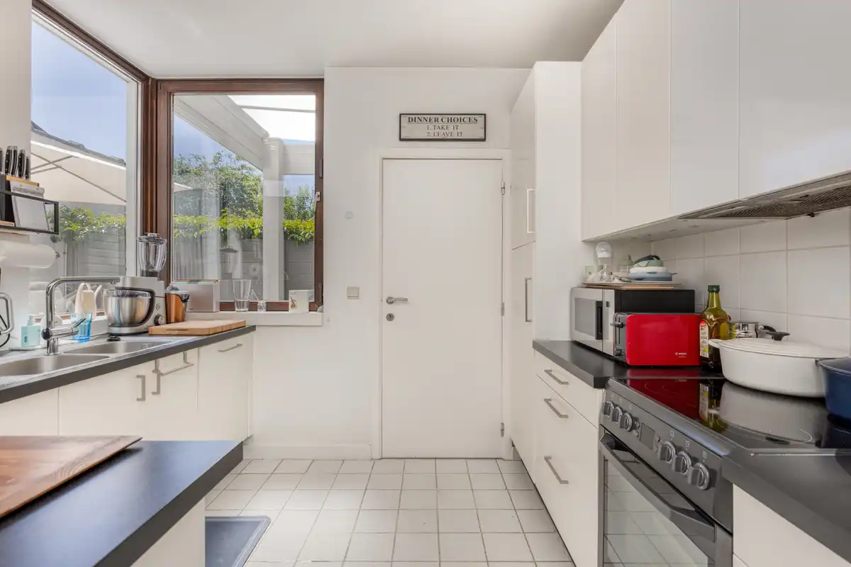 Karaktervol Burgerhuis in het Hartje van Lier foto 8