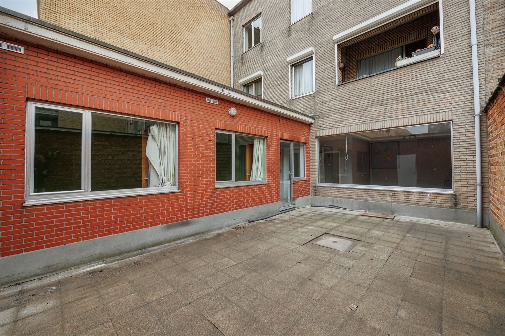 Hoekwinkel of gelijkvloers appartement van 136 m² met patio van 75 m² foto 16