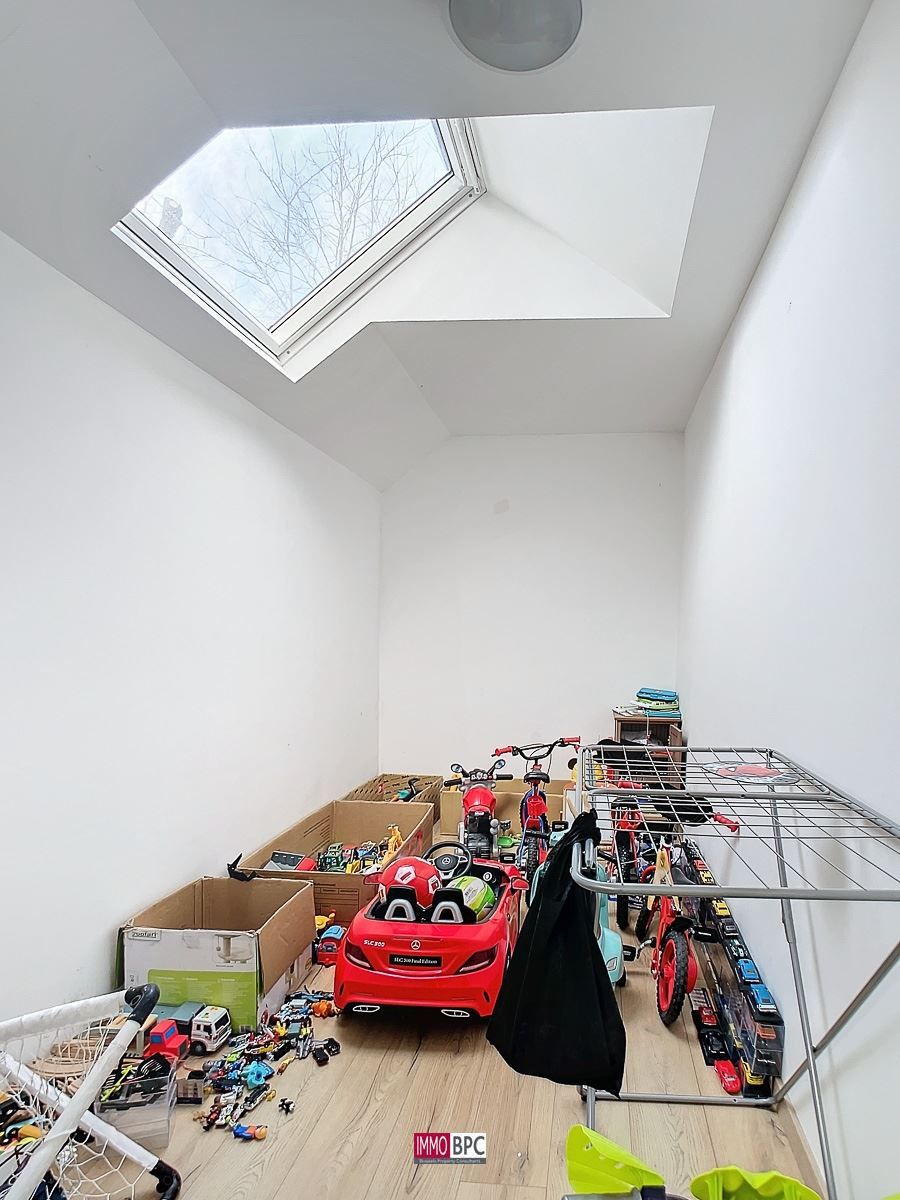 Atelier, Carrosserie, met depot en  bureau en  penthouse foto 11