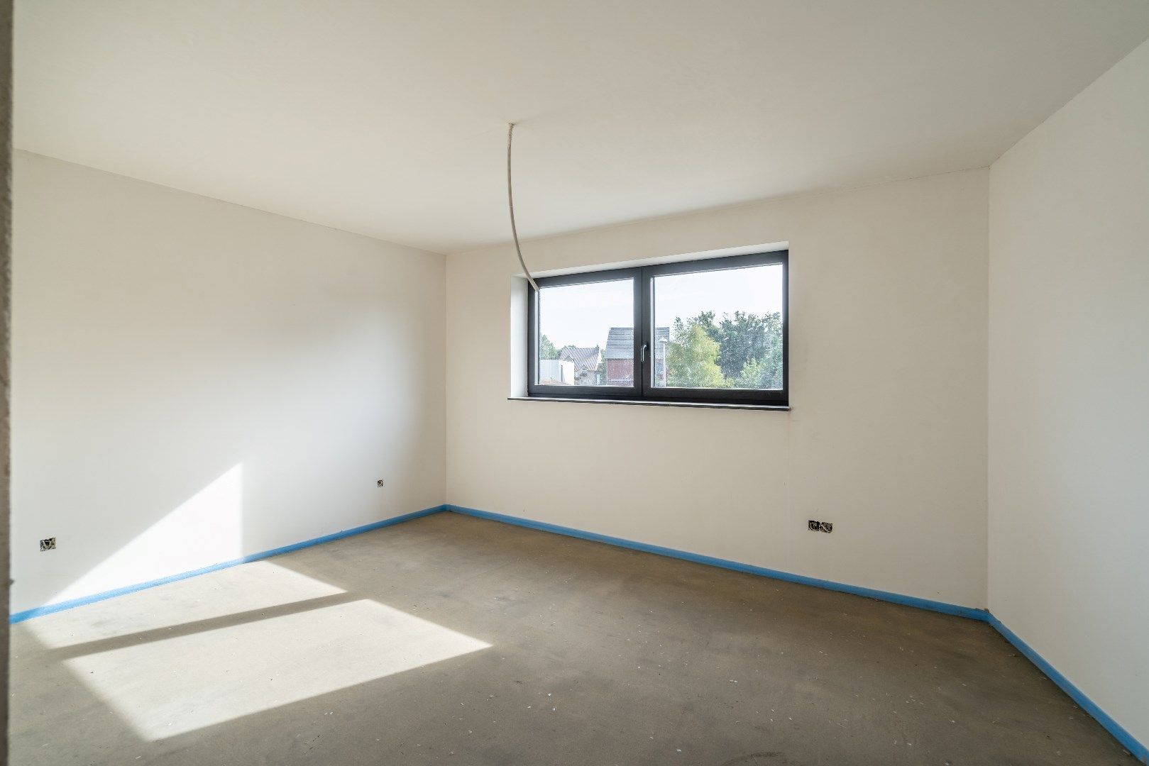 Moderne woning met vier slaapkamers foto 16