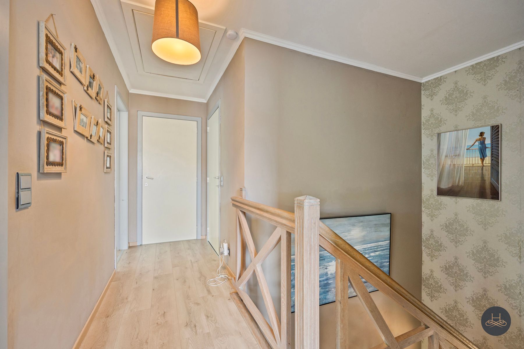 Ruime gezinswoning met zwembad in groene, rustige omgeving foto 25