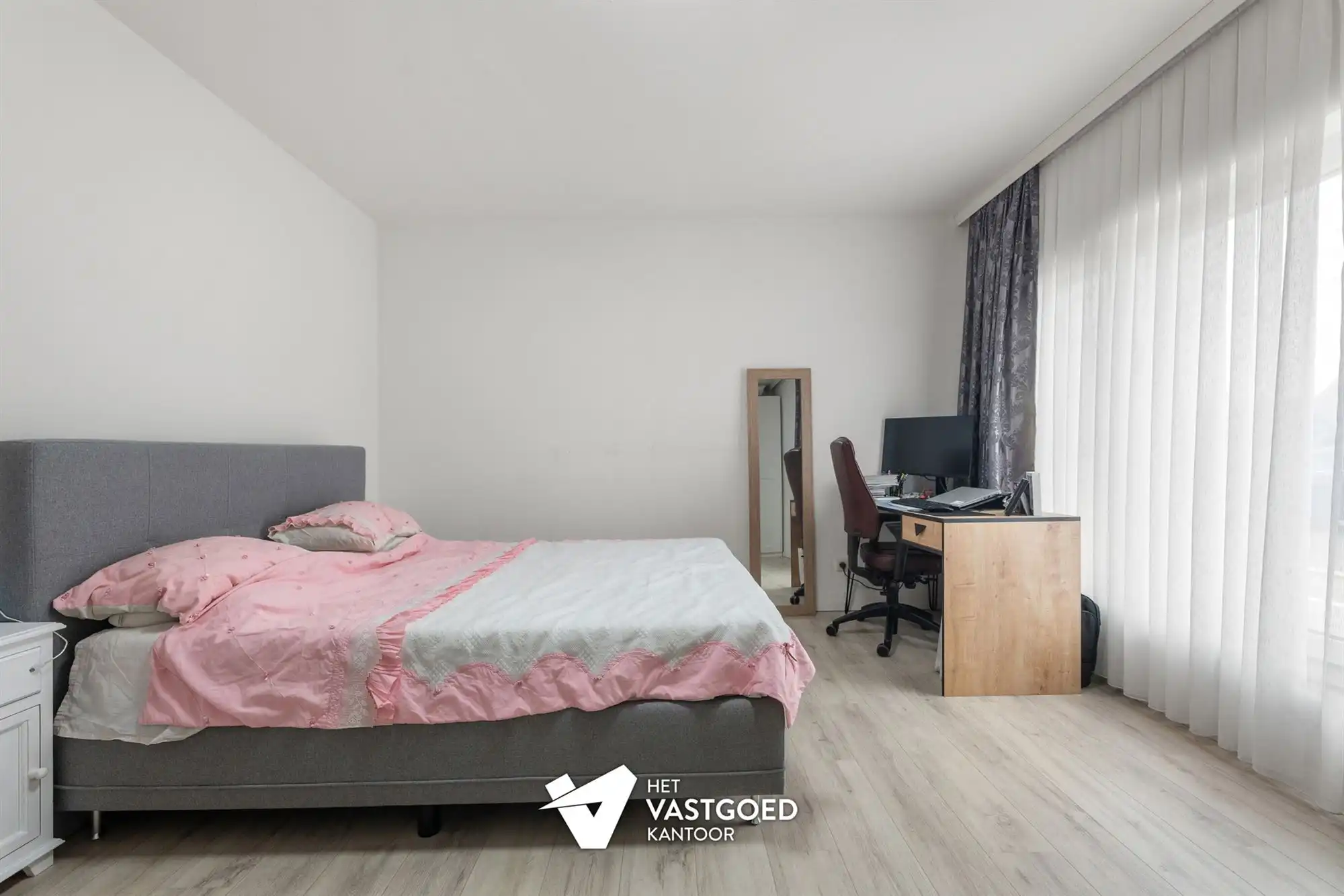 PERFECT ONDERHOUDEN EN ENERGIEZUINIG GELIJKVLOERS APPARTEMENT (165M²) EN TUIN TE BERINGEN foto 15