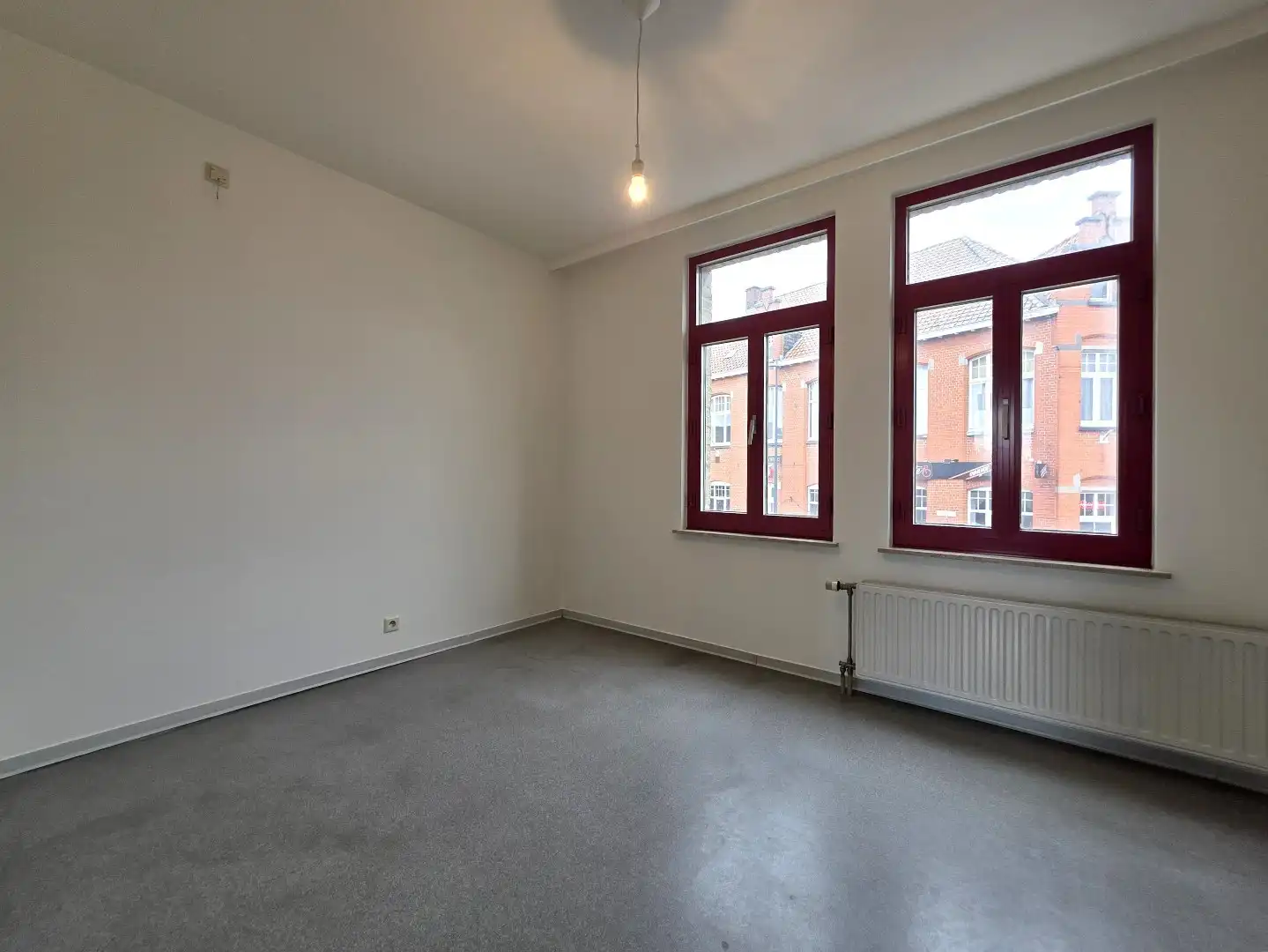 Polyvalente eigendom op commerciële ligging in het centrum van Bavikhove foto 7