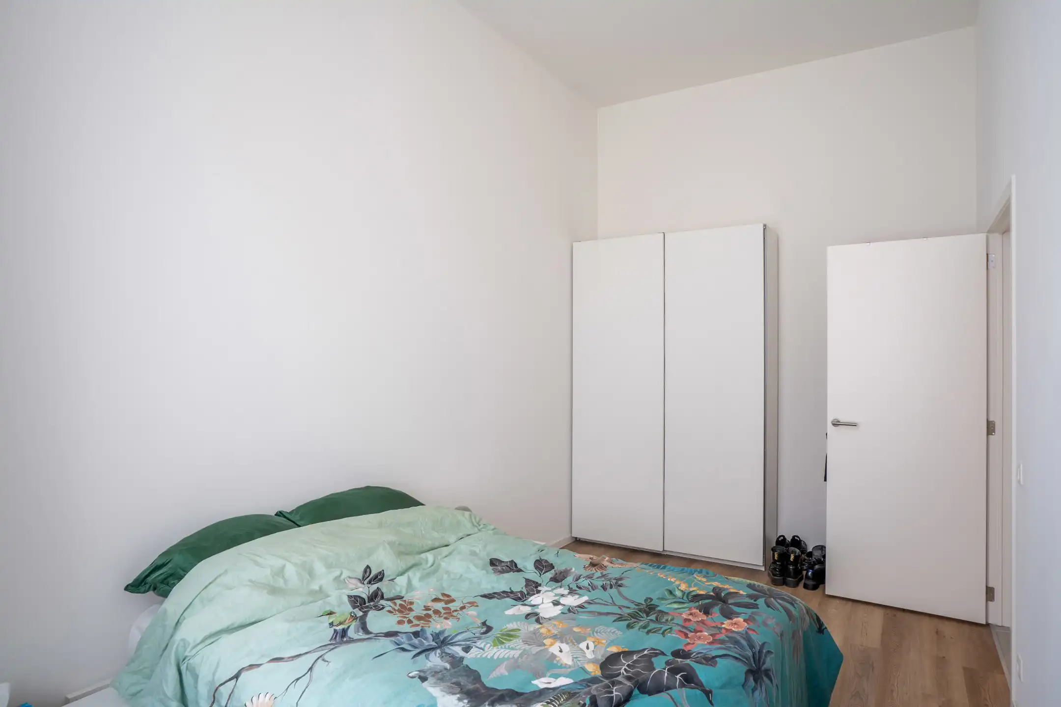 Knap en licht gelijkvl. appartement met terras en tuin foto 30