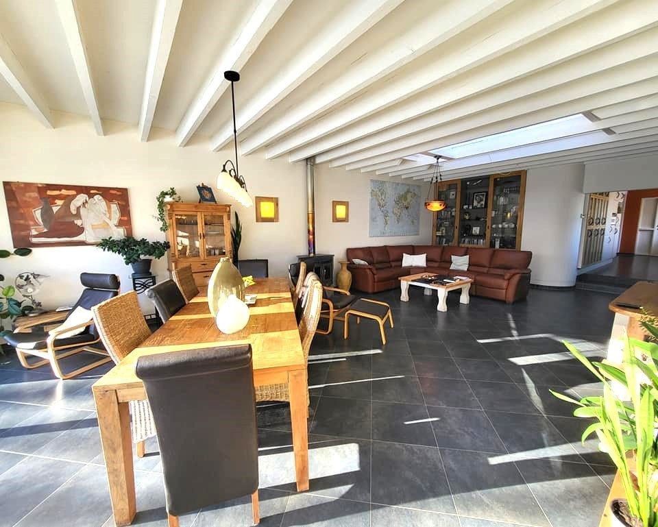 Never judge a book by it's cover... foto 4