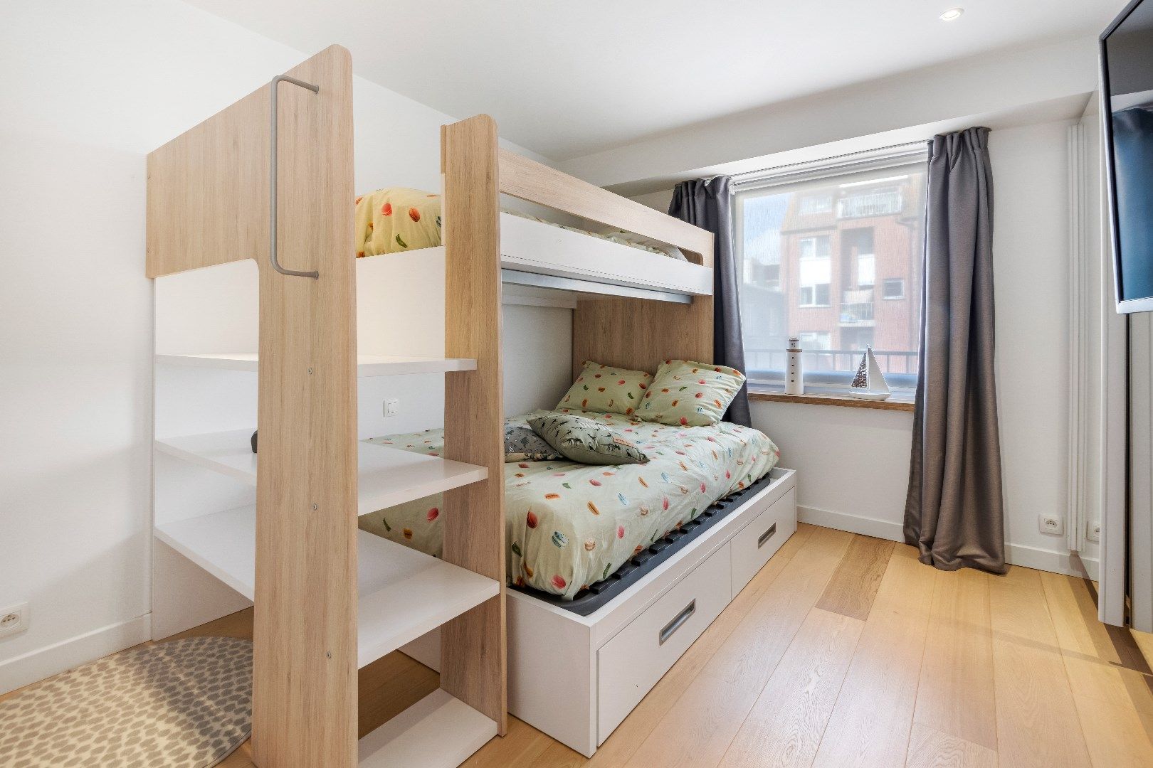 Mooi vernieuwd appartement centraal gelegen op de Paul Parmentierlaan foto 13
