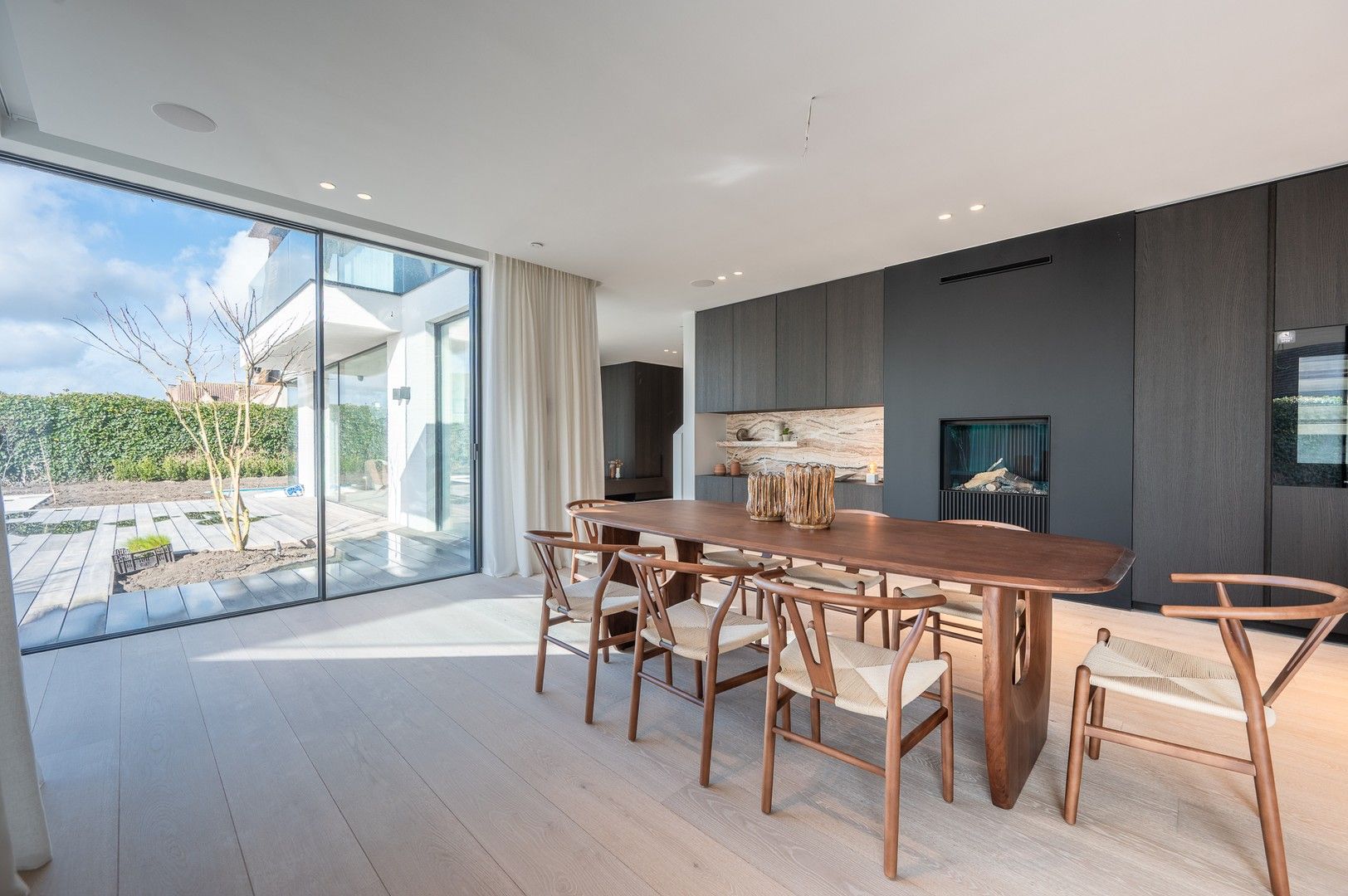 Uitzonderlijke luxueuze nieuwbouwvilla met zwembad in een residentiële buurt te Knokke foto 11
