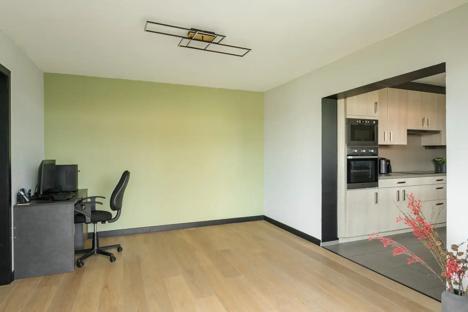 Gerenoveerde vrijstaande woning met 3 slaapkamers en zonnige tuin foto 10