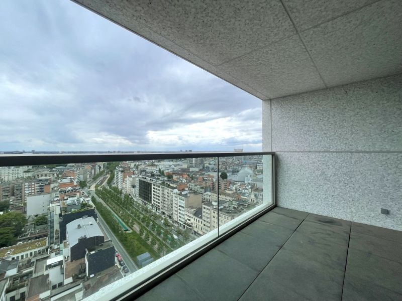 Luxe appartement gelegen in de Antwerp Tower foto 11