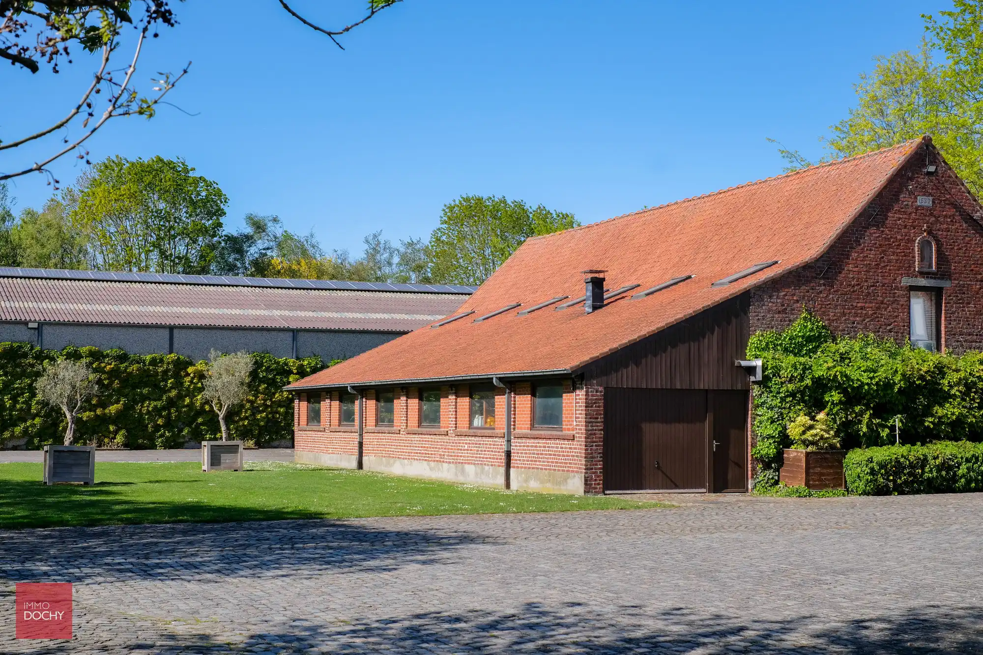 Vierkantshoeve met paardenaccommodatie op ca. 5,3ha foto 10