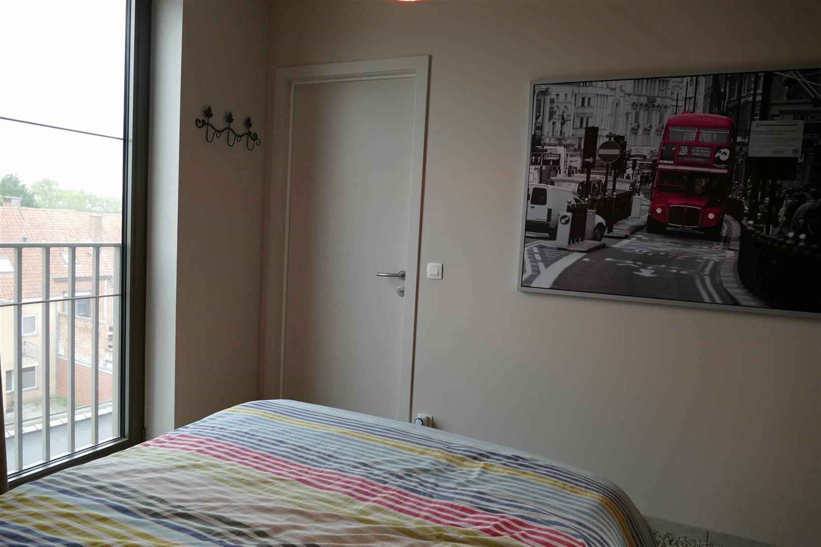 Modern 1-Slaapkamer Appartement in Sint-Niklaas foto 8