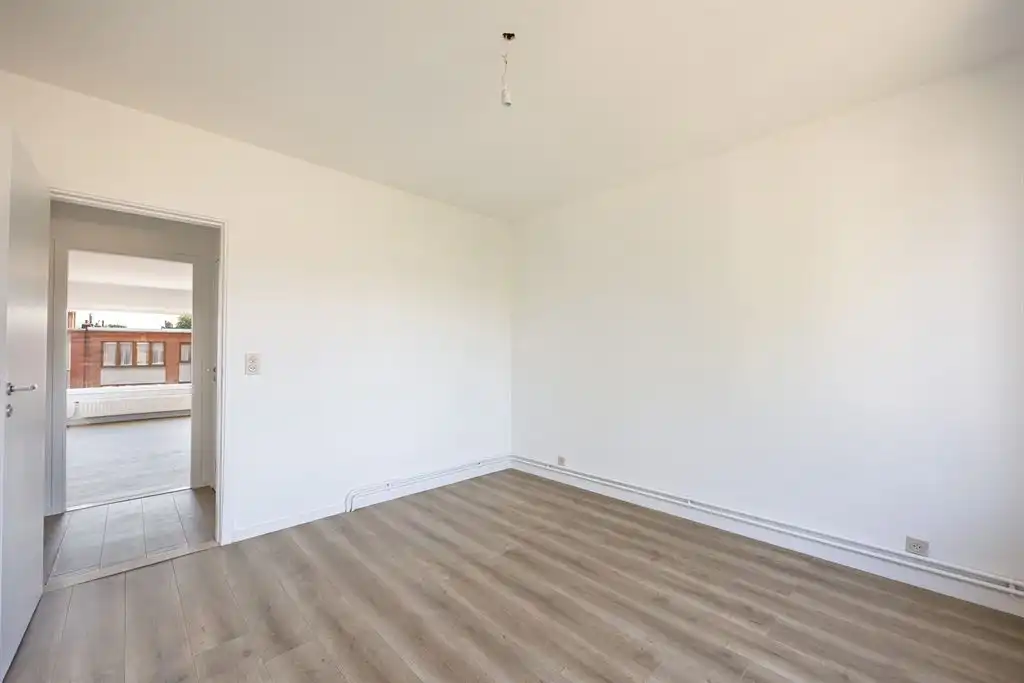 Lichtrijk appartement tussen het groen foto 9