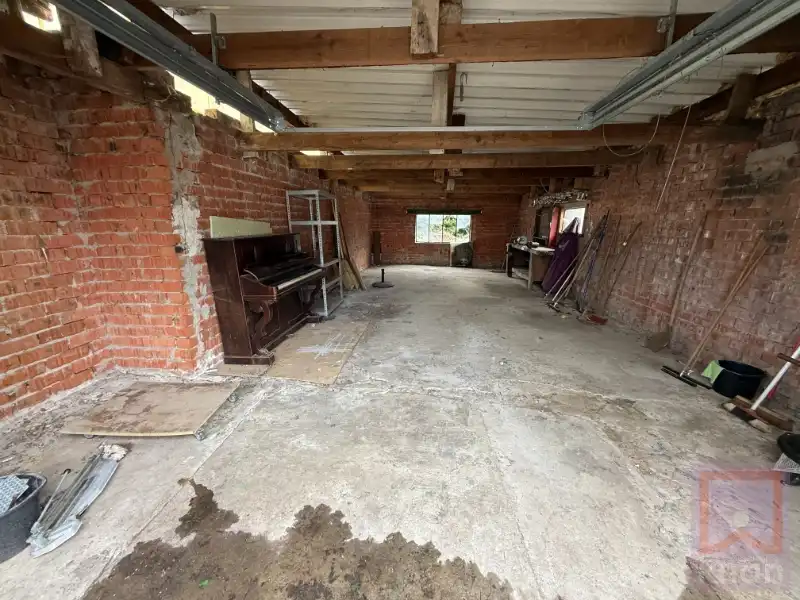 Op te frissen vrijstaande woning op 930 m²! foto 14