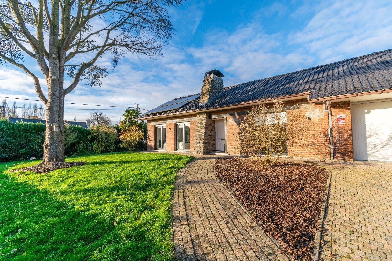 Een ingrijpend vernieuwbouwde, energiezuinige (label B) villa foto 22