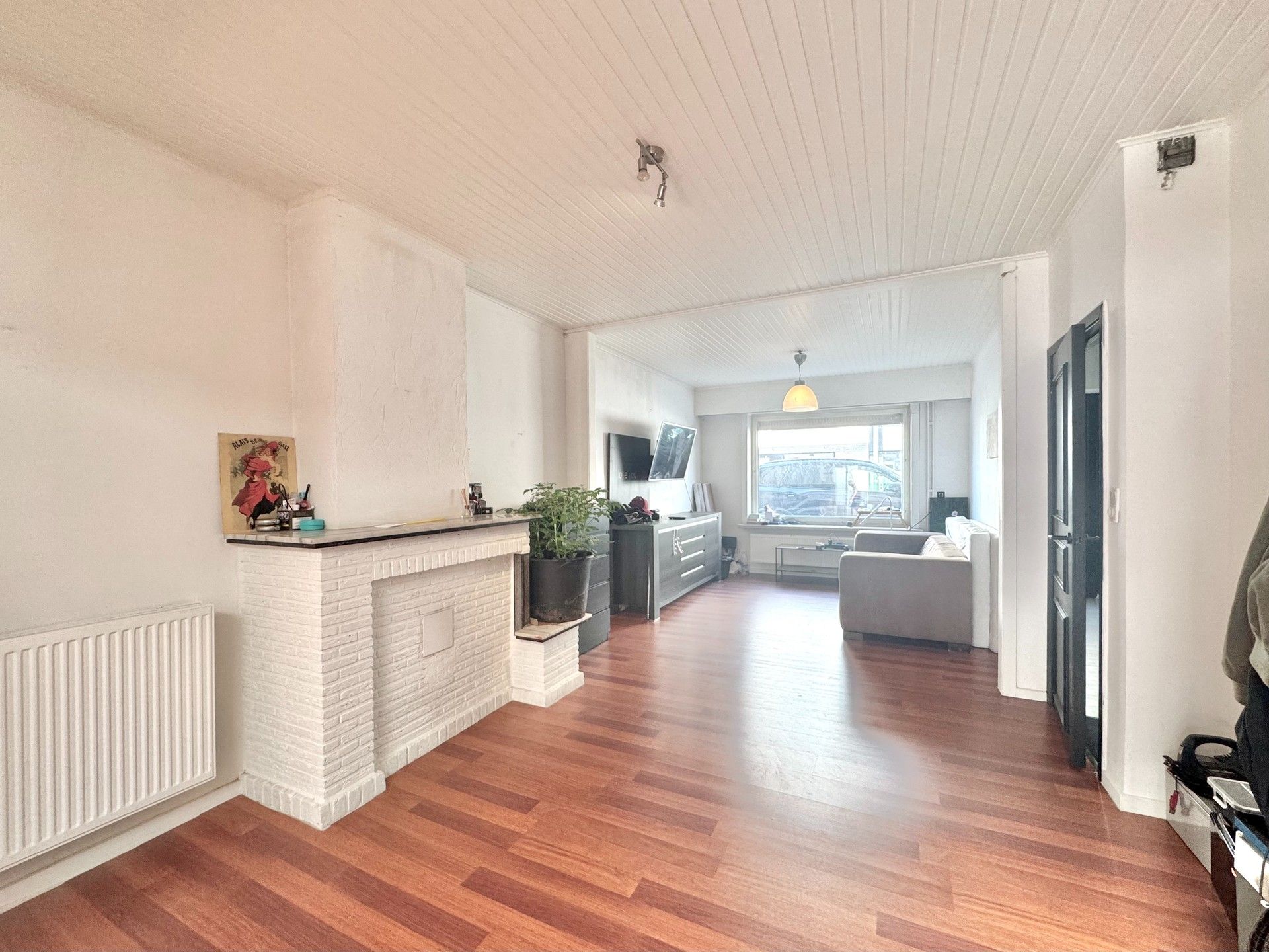 WONING MET 3 SLAAPKAMERS EN STADSTUIN foto 2