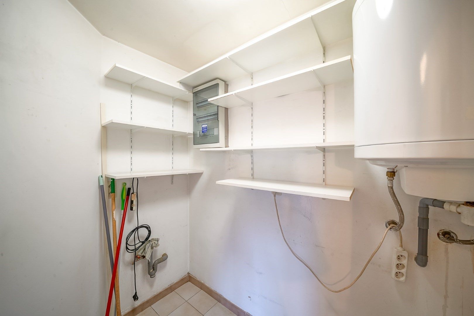 Appartement met 2 slaapkamers hoek Leffingestraat/Torhoutsesteenweg foto 10