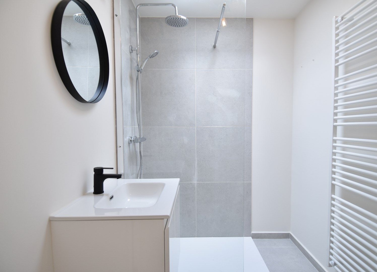 Vernieuwd appartement met 2 slaapkamers in Kortrijk foto 6