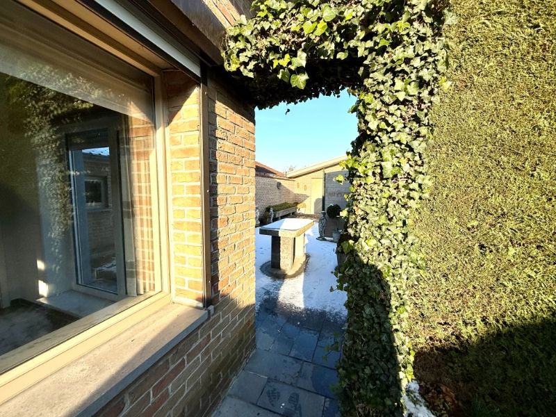 Ruime woning met 3 slaapkamers en dubbele garage foto 25