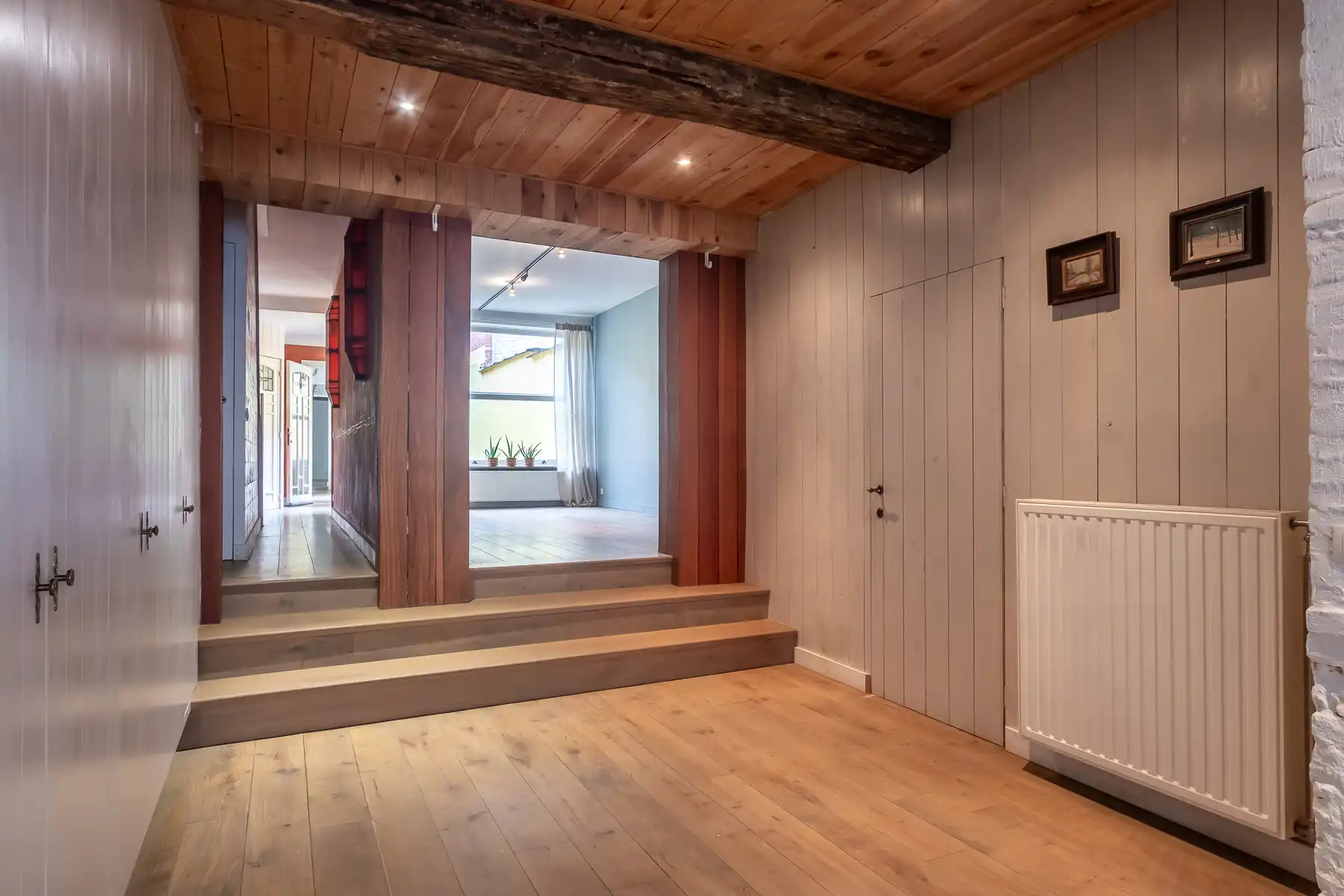 Grote woning met tal van mogelijkheden in bruisend centrum foto 6