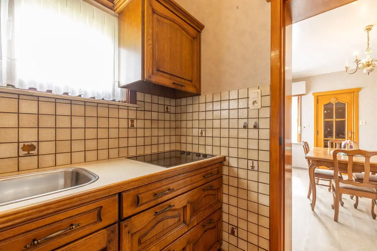 Rustig gelegen woning met 2 slpk en carport foto 9