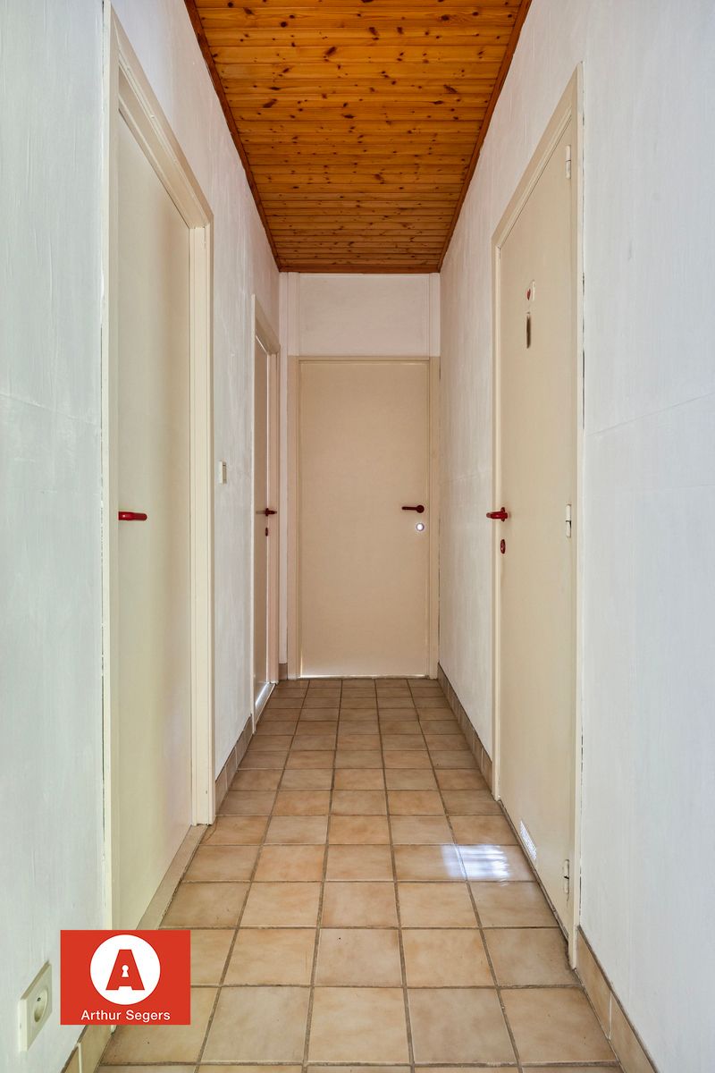 IN OPTIE - Te renoveren/op te frissen Bungalow. foto 12