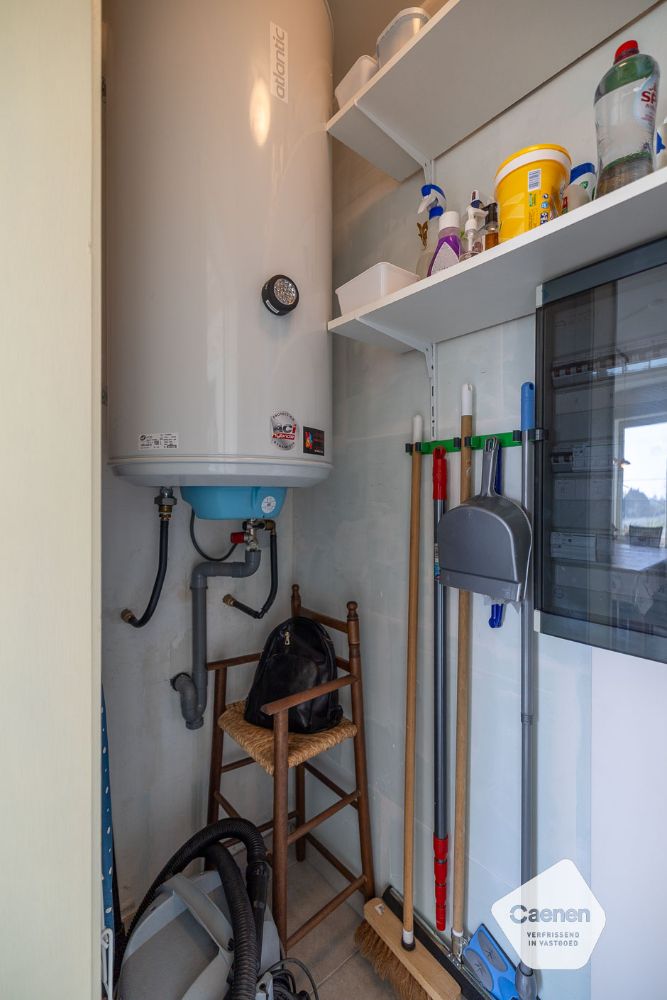 Zongericht appartement met 2 ruime slaapkamers en open zicht op het hinterland. foto 13