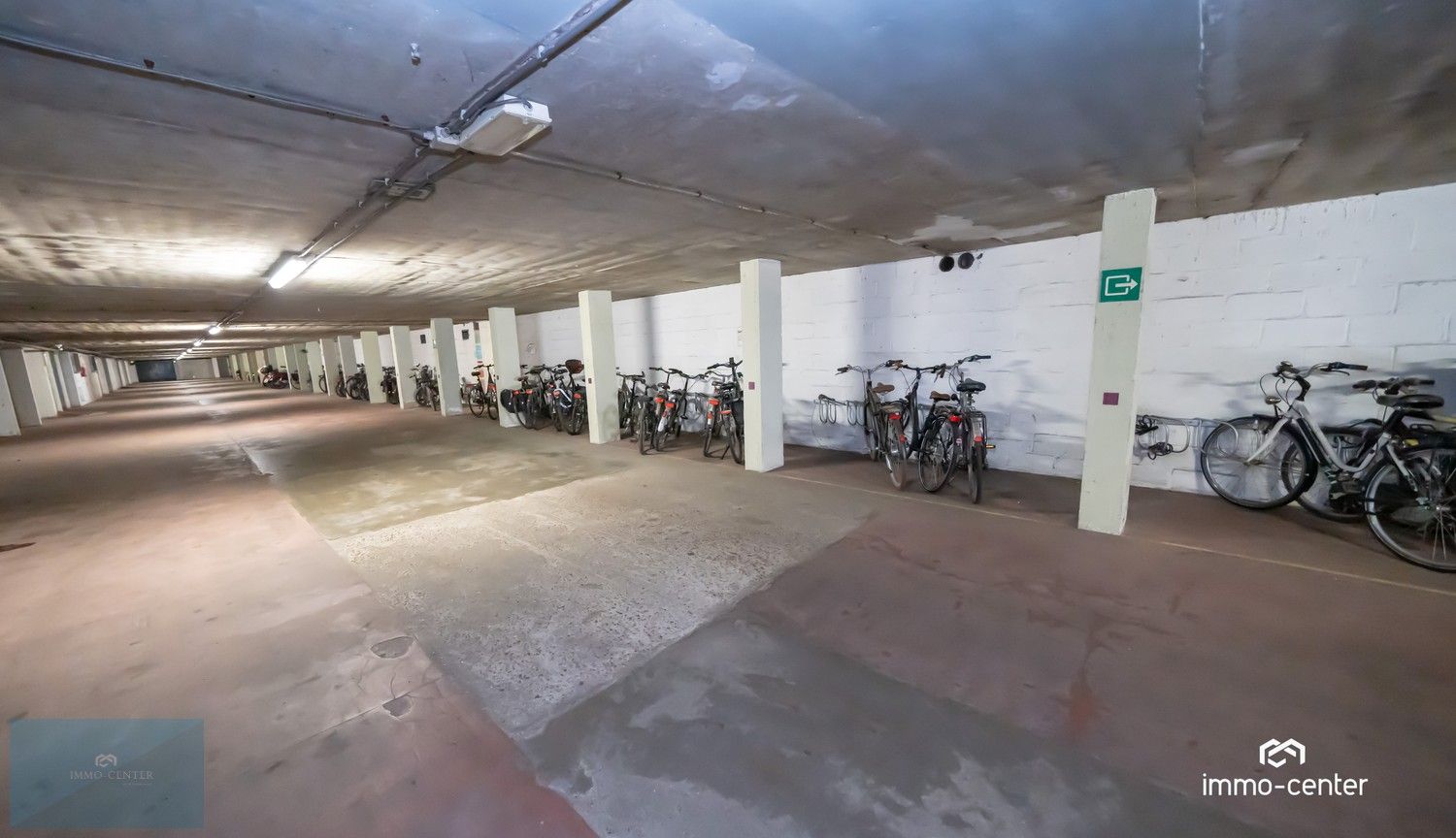 Ruim appartement met 4 slaapkamers en 3 terrassen in hartje Genk! foto 22