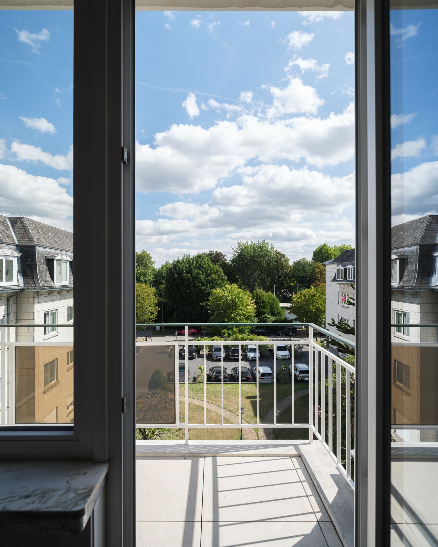 Charmevol tweeslaapkamer appartement met terras foto 14