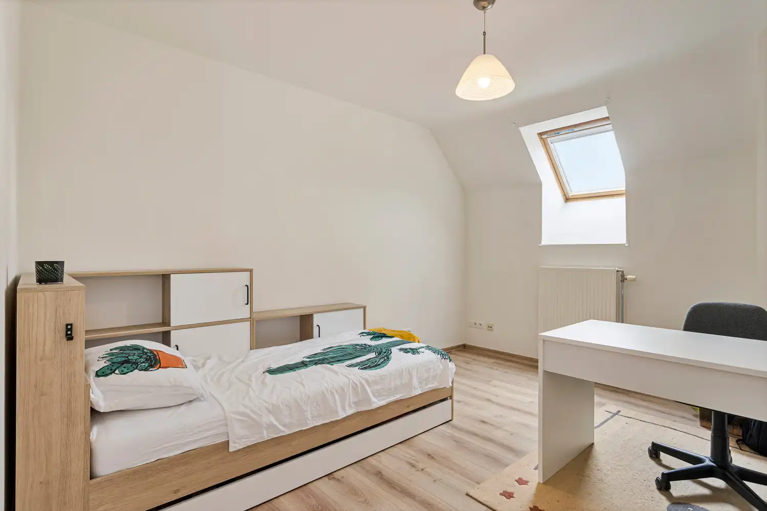 ZEER RUIM DUPLEX APPARTEMENT CENTRUM DIEST MET ZICHT OP PARK! foto 24