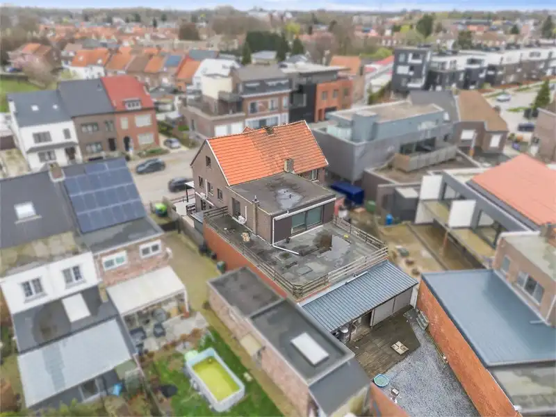 RUIM HANDELSPAND MET WOONST IN SINT-TRUIDEN foto 31