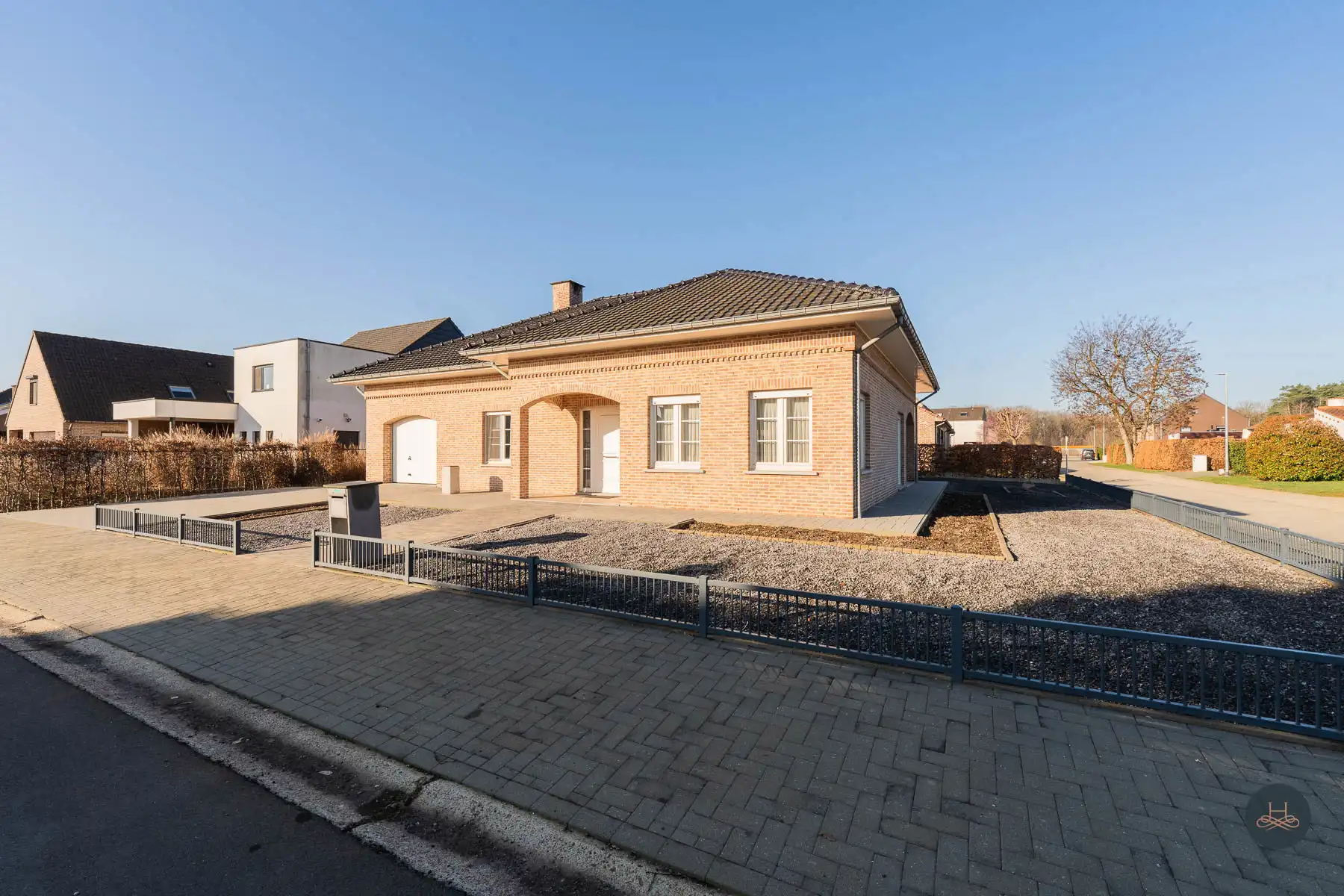 Uw ideale gezinswoning op rustig en mooi perceel foto 2