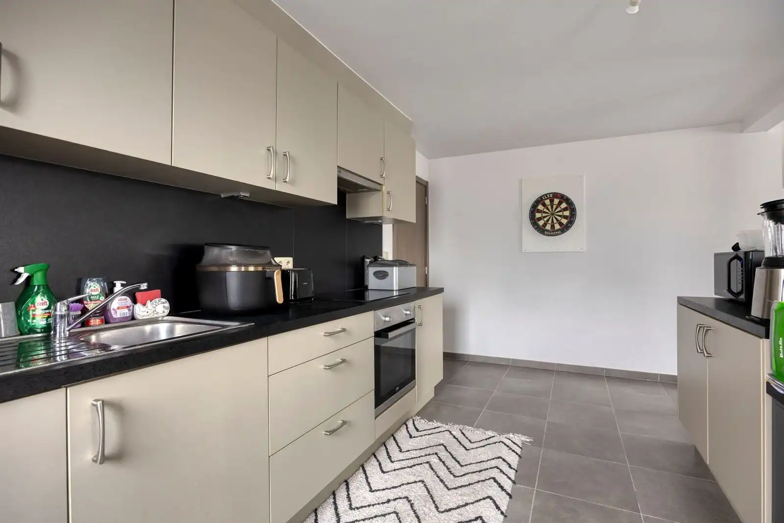 Gelijkvloers appartement te koop met 2 slaapkamers foto 7