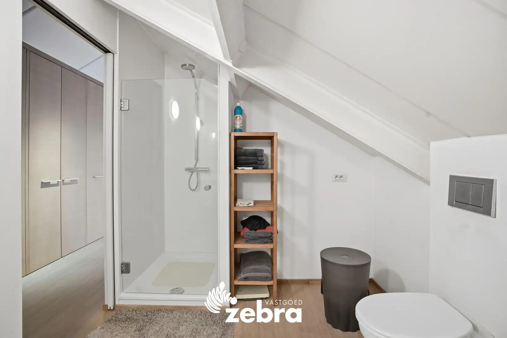 Unieke woning nabij het centrum van Meulebeke! foto 25