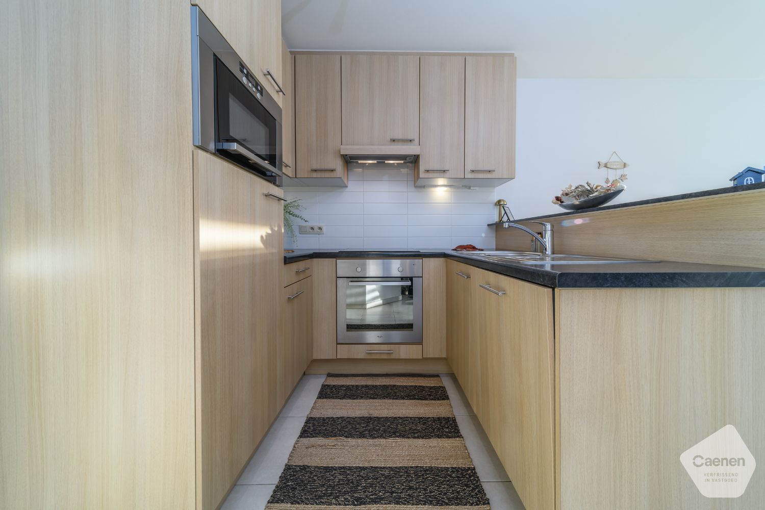 Heel recent, lichtrijk 1-slaapkamerappartement met zuidgericht terras op topligging nabij zee foto 9