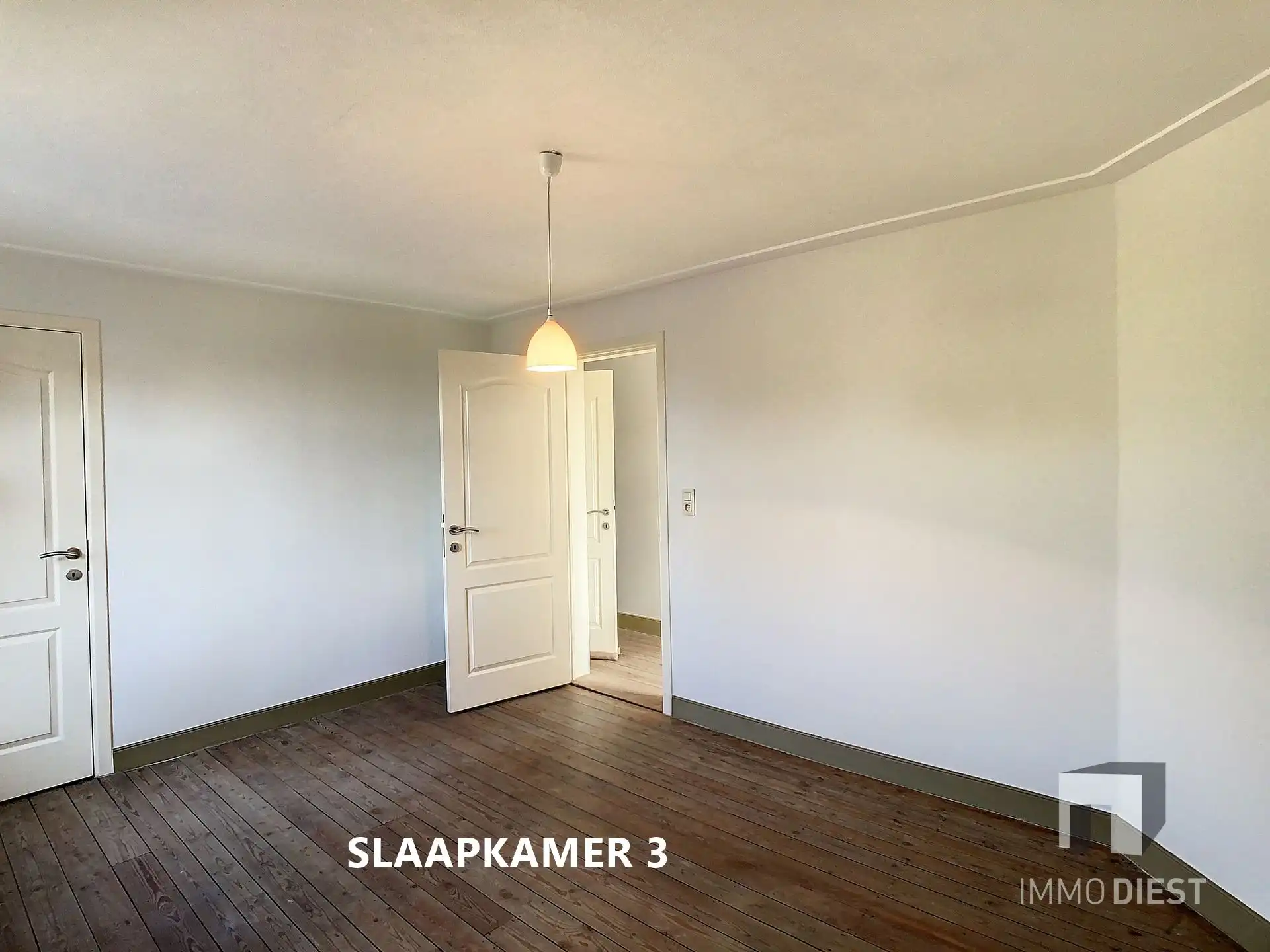 Woning met bouwland en achterliggend magazijn op 9a 04ca. foto 19