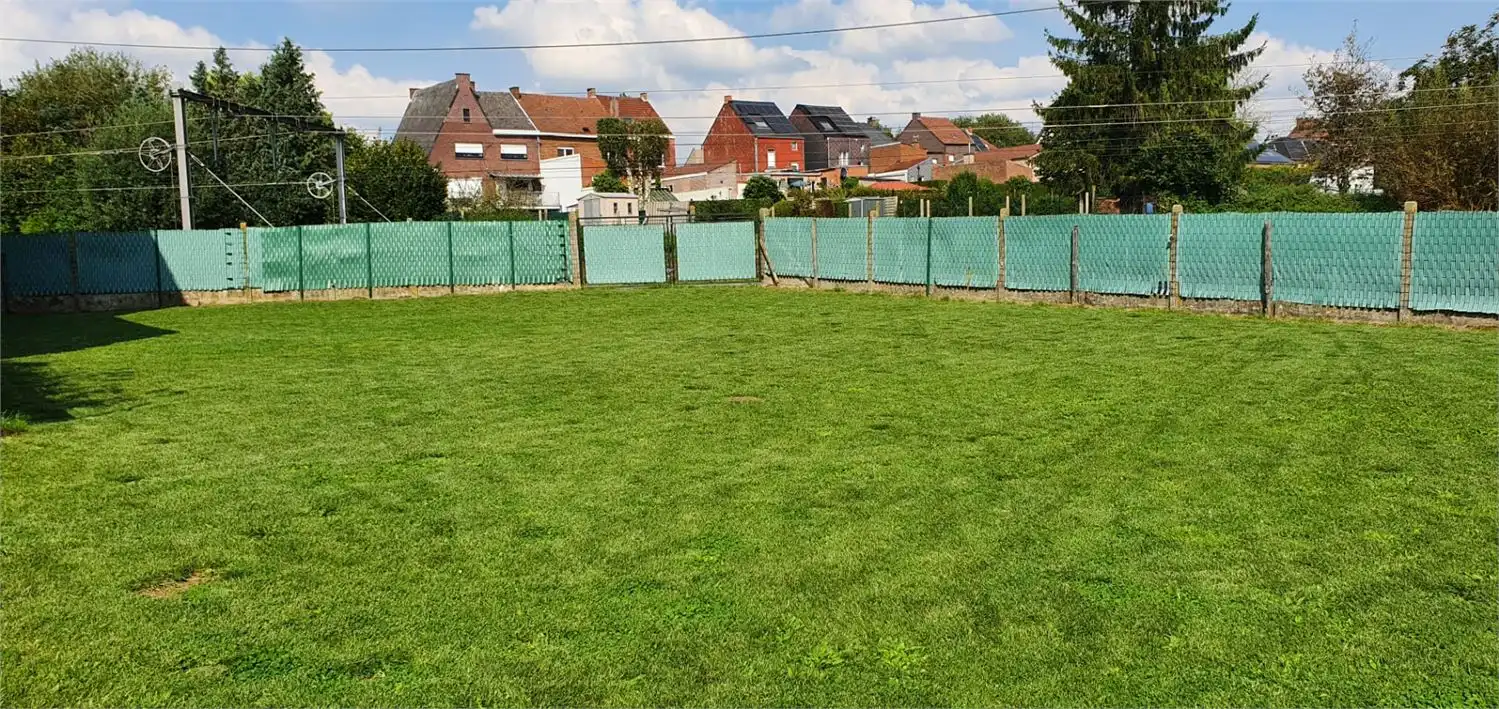 Bouwgrond nabij het centrum foto 2