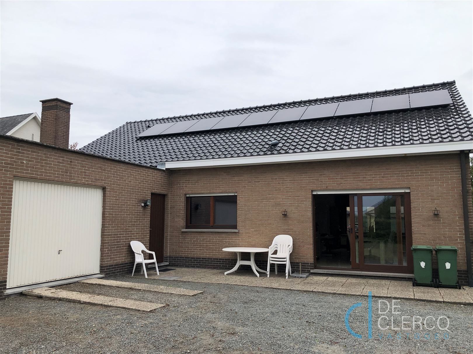 Zeer goed onderhouden bungalow met tuin TE HUUR in Lochristi! foto 17